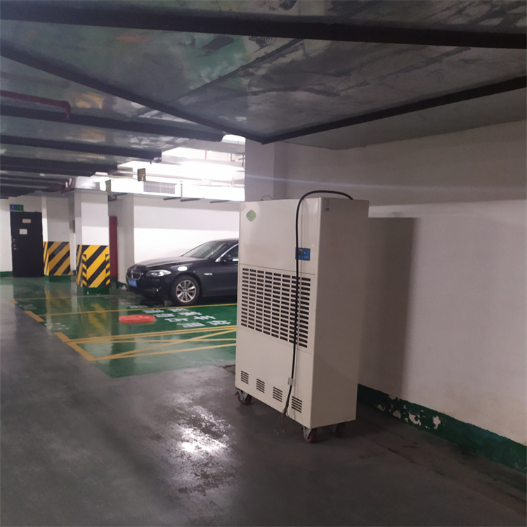 除濕設備為人工冰場提供防結露解決方案